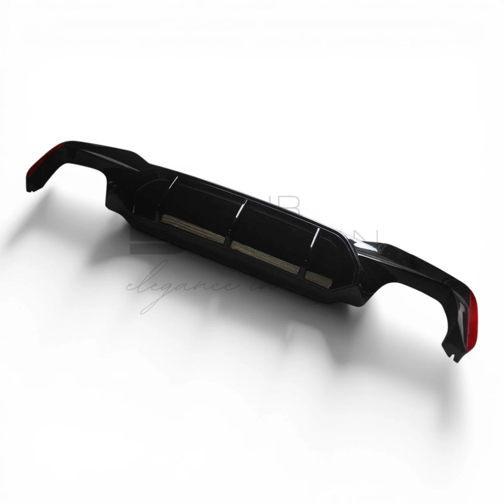 BMW Serie 5 G30 M Sport Kit carrozzeria, splitter/labbro anteriore, spoiler a becco d'anatra posteriore, diffusore posteriore | Lur Design